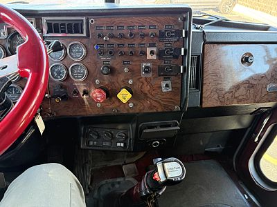 1997 Peterbilt 379