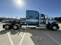 2022 Peterbilt 389