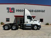 2021 Freightliner CASCADIA 126