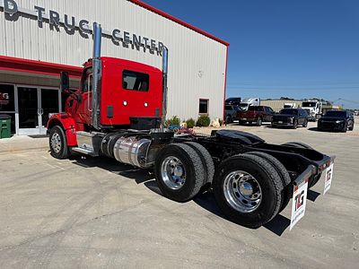 2020 Peterbilt 567