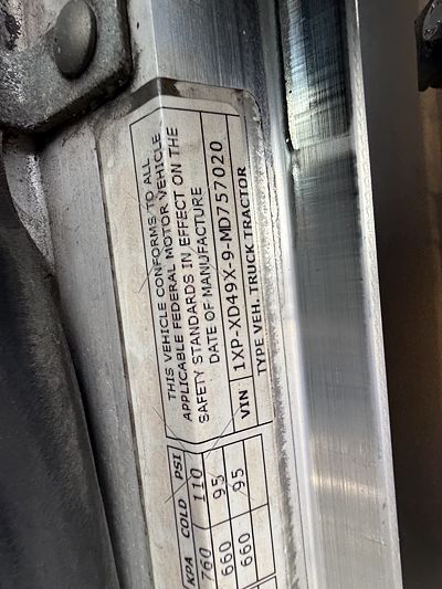 2021 Peterbilt 389