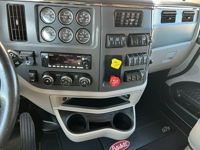 2023 Peterbilt 579