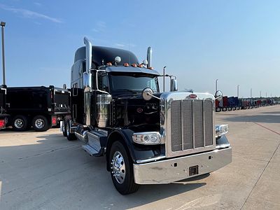 2022 Peterbilt 389