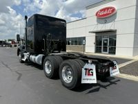 2022 Kenworth T880