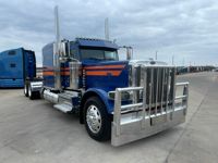 2022 Peterbilt 389