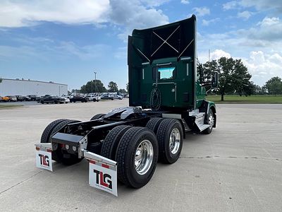 2023 Kenworth T680