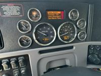 2020 Peterbilt 389