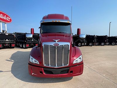 2023 Peterbilt 579
