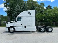 2021 Freightliner CASCADIA 126