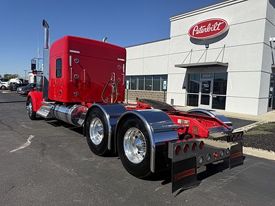 2021 Kenworth W900