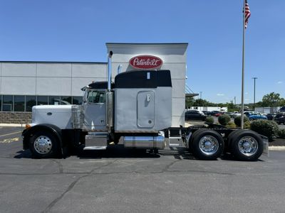 2000 Peterbilt 379