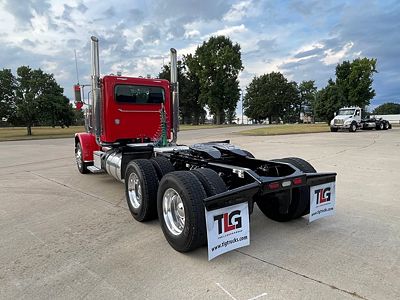 2021 Peterbilt 389