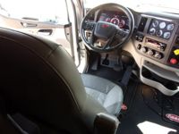2023 Peterbilt 579