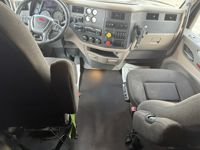 2022 Peterbilt 579