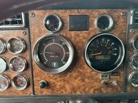 2001 Kenworth W900L