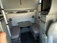 2022 Volvo VNL64T860