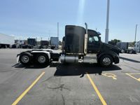 2015 Peterbilt 579-117