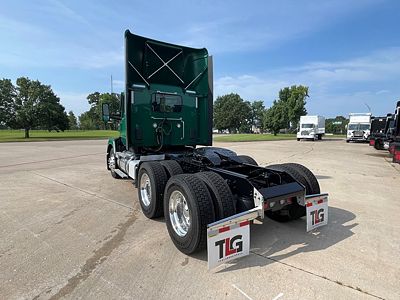 2023 Kenworth T680