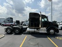 2015 Peterbilt 579-117