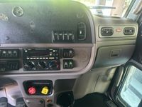2022 Peterbilt 389