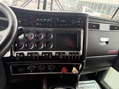2013 Kenworth W900L