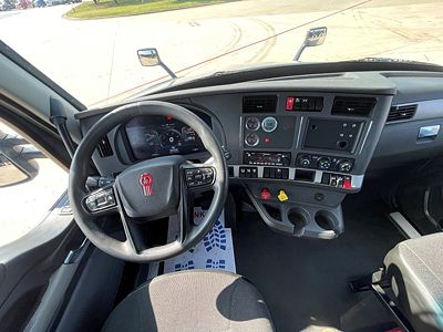2023 Kenworth T680