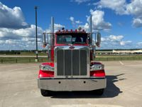 2021 Peterbilt 389