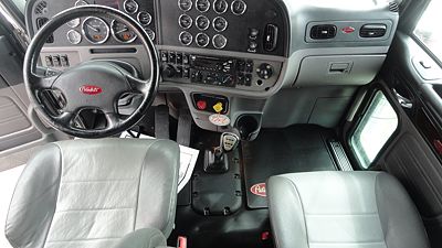 2017 Peterbilt 389