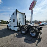 2023 Peterbilt 579