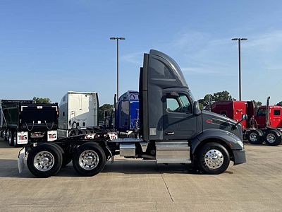 2022 Peterbilt 579