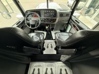 2023 Peterbilt 389