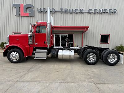 2021 Peterbilt 389
