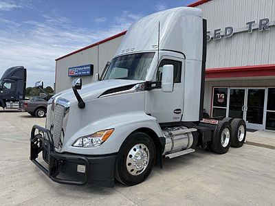 2023 Kenworth T680