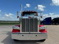 2020 Peterbilt 389
