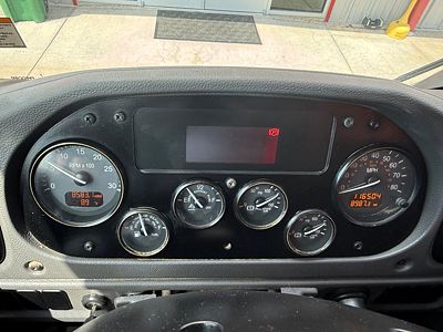 2021 Peterbilt 520