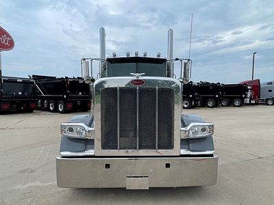 2024 Peterbilt 389
