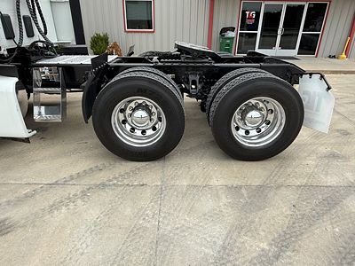 2022 Kenworth T680