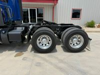 2023 Kenworth T680