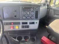 2021 Freightliner CASCADIA 126