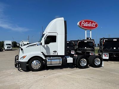 2023 Kenworth T680