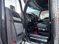 2023 Kenworth W990