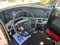 2021 Freightliner CASCADIA 126