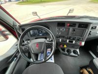 2023 Kenworth T680