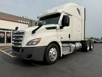 2020 Freightliner CASCADIA 126