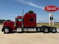 2023 Peterbilt 389