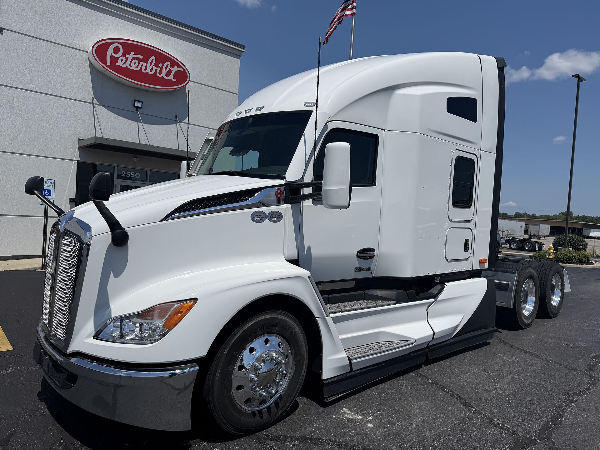 2024 Kenworth T680