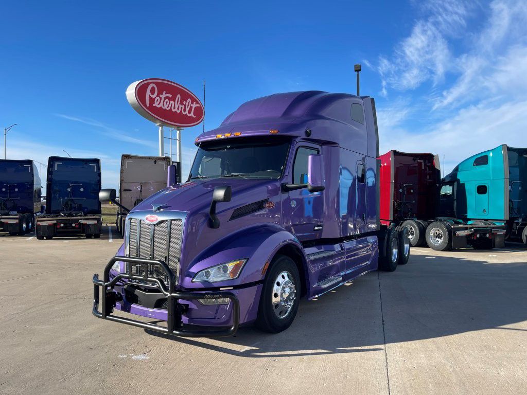 2022 Peterbilt 579