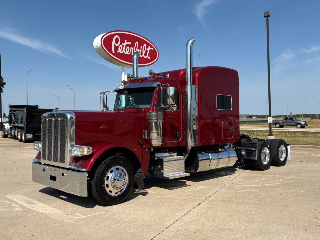 2023 Peterbilt 389