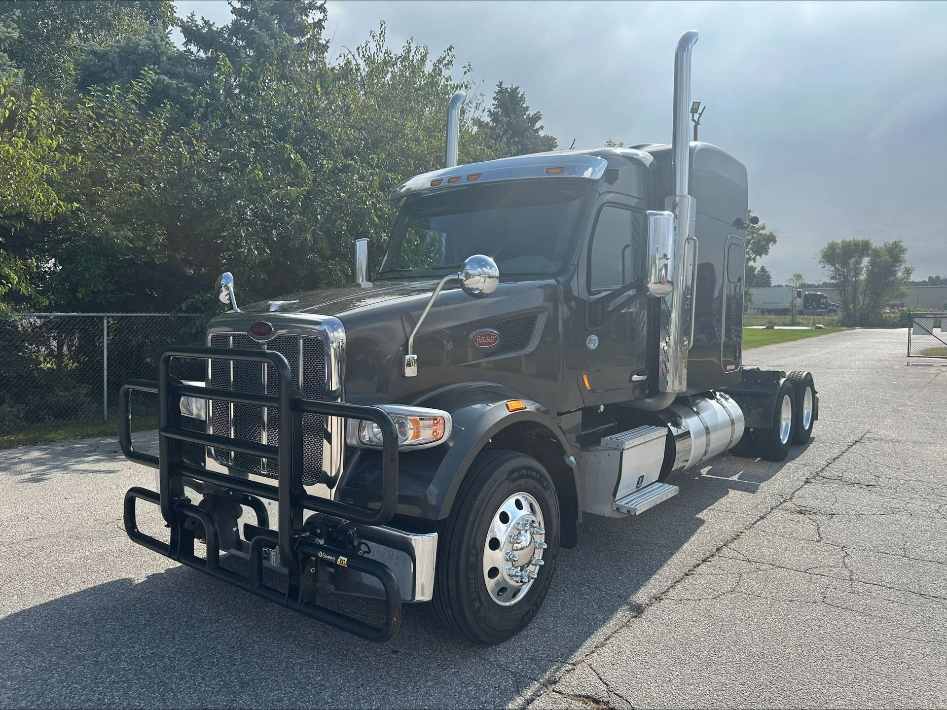 2022 Peterbilt 567