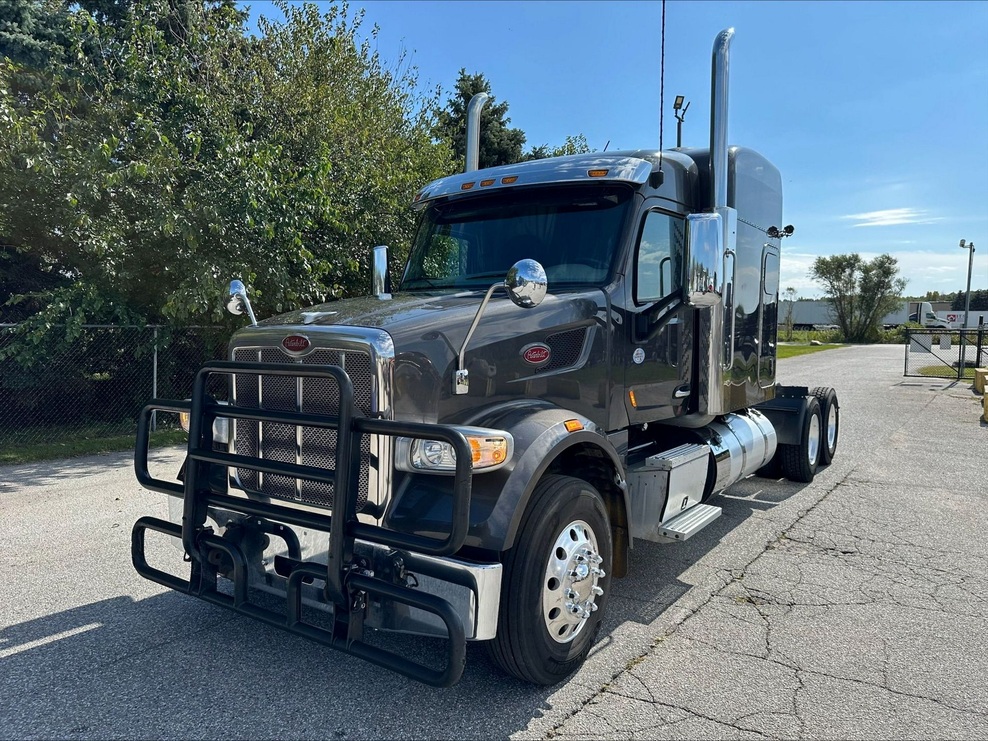 2022 Peterbilt 567